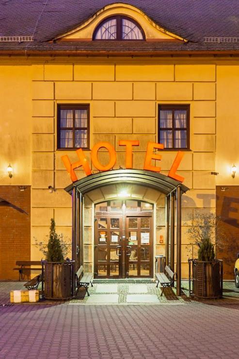 Hotel Bastion 코스친 나드 오드레 외부 사진